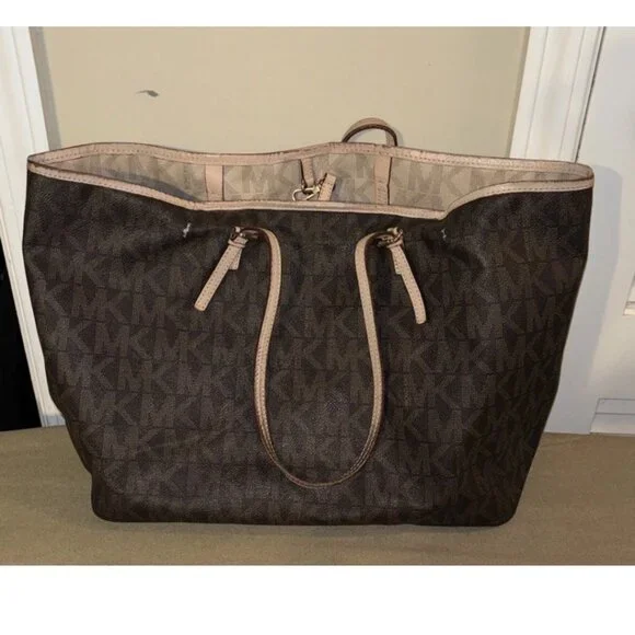 Michael Kors Large Dark Brown Signature Tote Bag - Picture 2 of 11